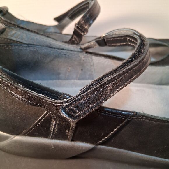 Naot Women's Suede Mary Jane Size 41 US (10-10 1/2) - Picture 4 of 15